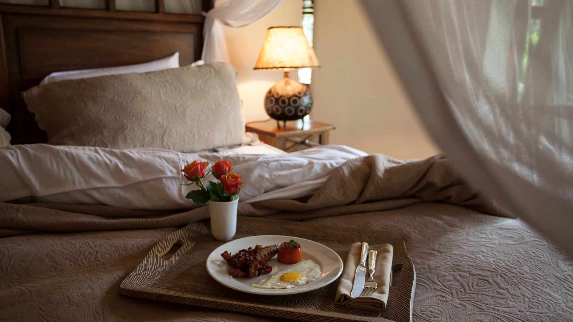 Breakfast in bed at Legendary Lodge