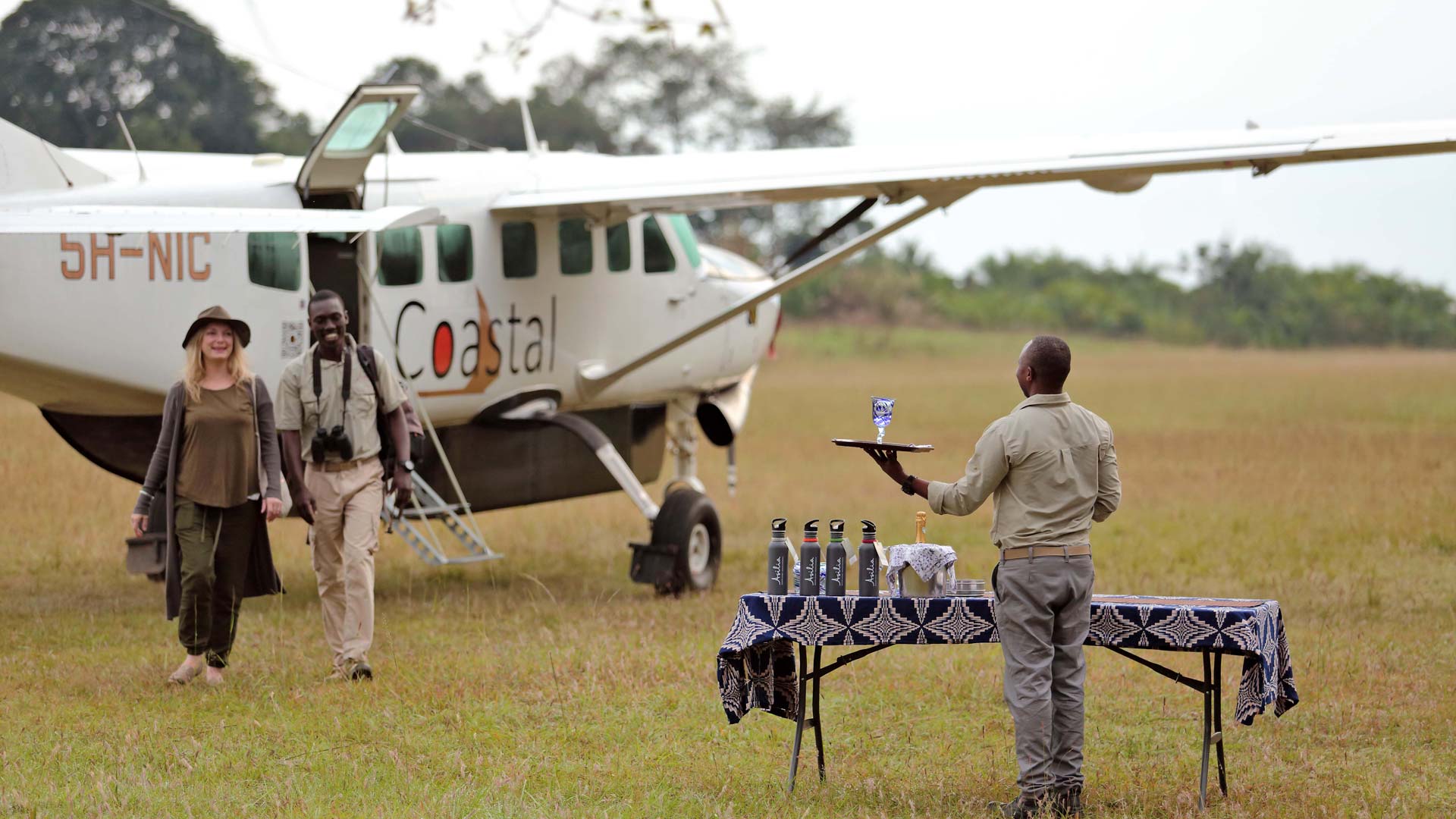 Cessna C208 - drinks on arrival